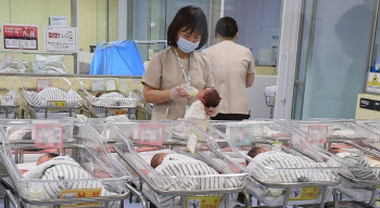 1분기 출생아 수 7.4%↑ ‘역대최고’…“혼인·출산 긍정적 인식”
