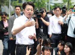 이준석 “불편한 국민 있을 수 있다 생각…심심한 사과”