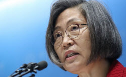 ‘이재명 아들’ 가짜뉴스 ‘빛삭’…이수정 “용서해달라”더니