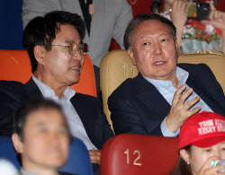 선거 앞 국힘, 尹과 선긋기 급가속…“탄핵반대 당론 무효화”(종합)