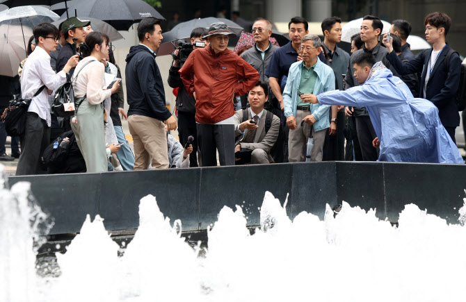 MB·박근혜 동시 등판…본투표 앞 ‘보수 결집’ 총력전