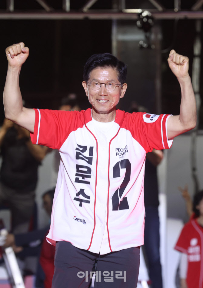 지지 호소하는 김문수 대선 후보                                                                                                                                                                    