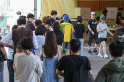 21대 대선 낮 12시 투표율 22.9%…1000만명 넘어