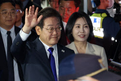 민주 &quot;이재명 대통령과 함께 무너진 대한민국 회복하겠다&quot;