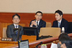 [속보]이창수 중앙지검장·조상원 차장검사, 3일자 사표 수리