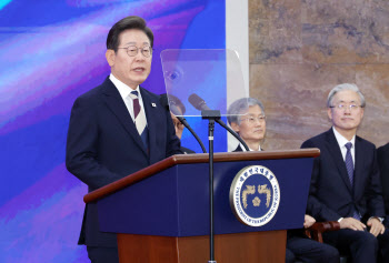 이재명 대통령, 취임 후 처음 찾아간 사람은?