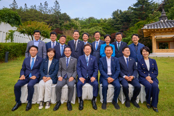 이재명 대통령 “원팀 정신으로 진짜 대한민국 향해 나아가겠다”