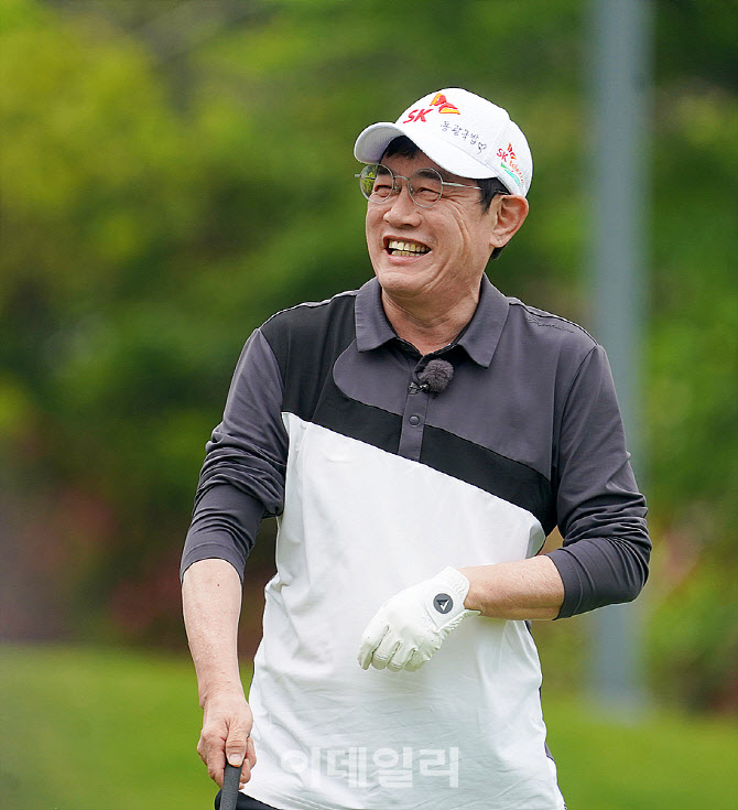이경규 '약물 운전 혐의' 경찰 조사…"다른 차 몰고 가"