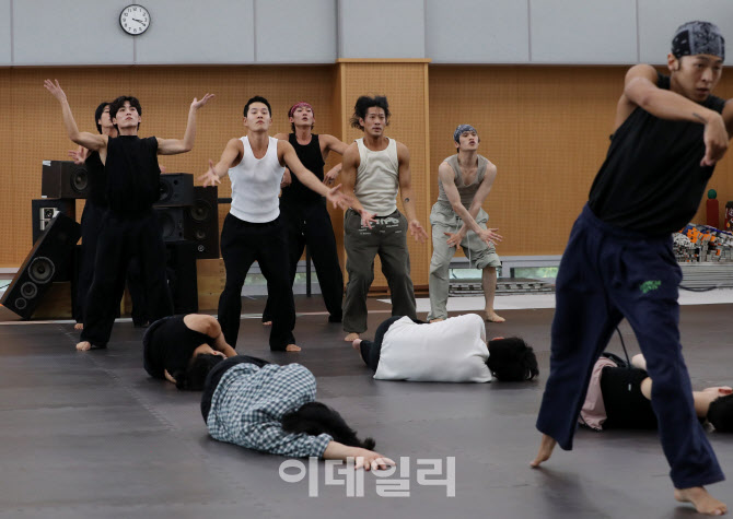  '파이브 바이브' 국립극장 공연                                                                                                                                                          