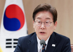 [속보]李 대통령 “노동·중소기업 공정한 경제 생태계 구성도 중요”