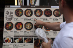 &apos;라면 2000원&apos; 먹거리 체감물가 비상인데…농산물도 오르려나