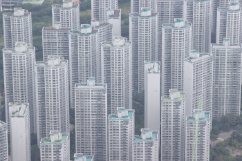 가계대출 &apos;과열 경보&apos;…금융당국, 오늘 은행 부행장 소집