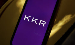 글로벌 큰손들의 영국 기업 사냥…어슈라는 KKR 컨소 품에