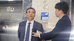 민중기 특검 "김건희 대면조사 필요…특검보 조속 임명 요청"