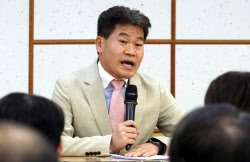 전한길 “부정선거 증거 가져오면 10억 준다…李대통령도 좋아할 것”