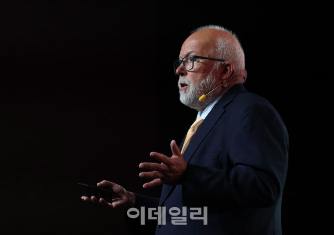 윌렘 아데마, '국제적 맥락에서 본 한국의 출산율 추이: 정책의 역할은 무엇인가'                                                                                                            