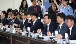 국정위, 검찰 업무보고 중단…