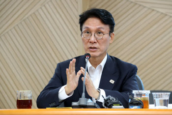 野, 주말에도 ‘김민석 난타’…與 “김민석 자질 충분”