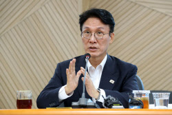 野, 주말에도 ‘김민석 난타’…與 “김민석 자질 충분”
