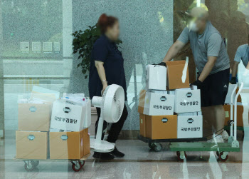 尹재판 출석·검사 파견 마무리…몸풀기 마친 특검, 수사 임박
