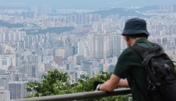 서울 집값·가계부채·자영업자…금융안정 위협한다(종합)