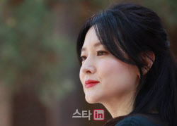 "이영애, 김건희 여사와 연관" 주장 유튜버, 벌금 700만원