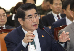 법원, 김용현에 추가 구속영장 발부…"증거인멸 우려"(상보)