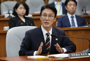 김민석, &apos;조국 사면&apos; 질문에 "국민통합 관점서 토론 여지"