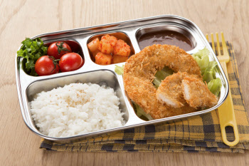 급식 먹으러 중학교 침입 “선생님 뵈러왔다 성함은...몰라”