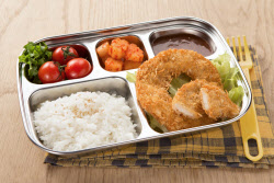 급식 먹으러 중학교 침입 “선생님 뵈러왔다 성함은...몰라”