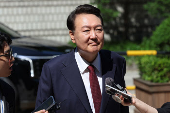 ‘사병’ 망신살 뒤집어쓰고 되레 尹에 고발당한 경호처