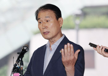 권오을, 선거법 위반 후 선거보전비 2.7억 미반환…전액 채무로 신고