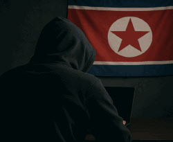 충격의 &apos;노트북 농장&apos;…북한 해커가 신분 숨기고 벌인 짓