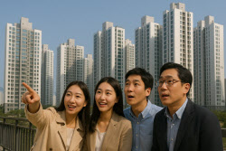 "집값 끝자리 8, 중국인?" 음모론까지…외국인 집 쇼핑 편해지나