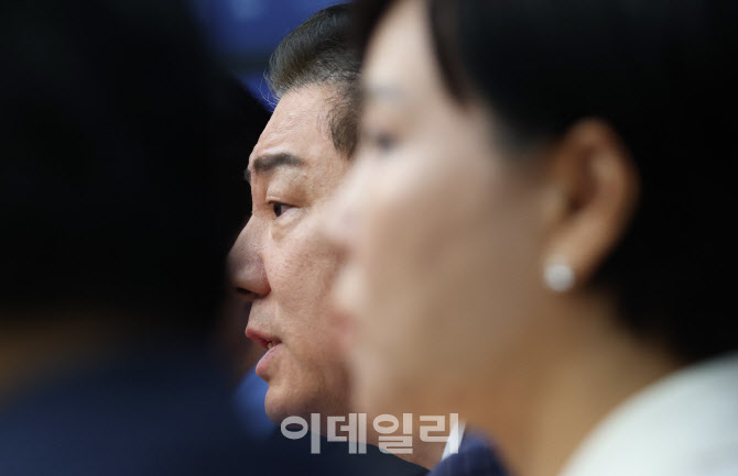 '모두발언하는 김병기 대표 직무대행' 
