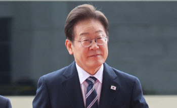"이재명 못 찍어 후회" 분통 터뜨린 부산 시민들, 왜?