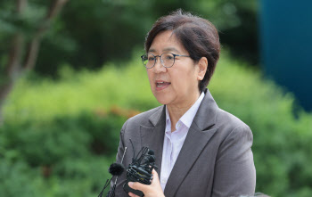 전공의 복귀 어떻게…정은경 "복지부 차관 중심 실무 협의 중"