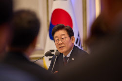 李대통령 직무수행 긍정 65%…평가 물었더니[한국갤럽]