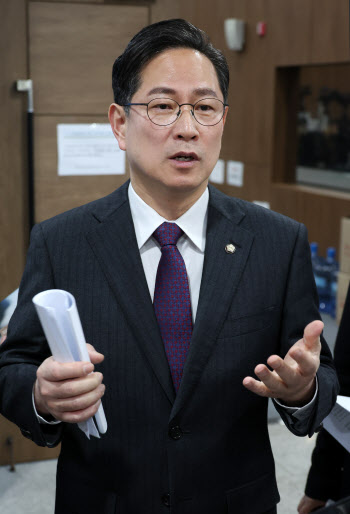 野박수영 "부산시민, 25만원 필요없다"…與 "무슨 자격으로?"
