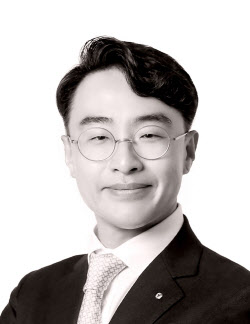 ‘어깨 천근만근’ 공무원연금 새 CIO 첫 출근… 노후자금 운용 과제는