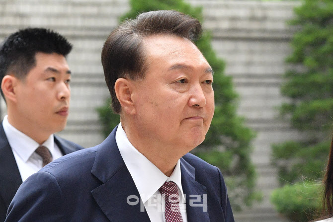 윤석열 재구속 운명 가를 남세진 판사…'차분·합리적' 평가