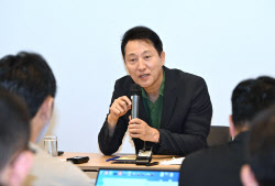 "개혁신당과 합당도" 오세훈, 국힘 쇄신 낙제점…"몸부림쳐야"