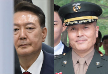 구속된 윤석열, 돌아온 박정훈...2년 만에 엇갈린 운명