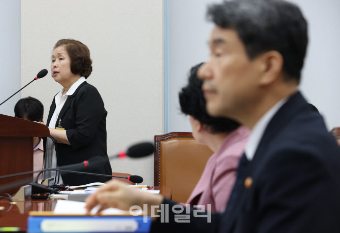 리박스쿨 청문회, '답변하는 손효숙 대표'                                                                                                                                                 