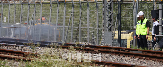 오세훈 시장, 레일 온도상승 방지를 위한 살수 설비 점검                                                                                                                                             