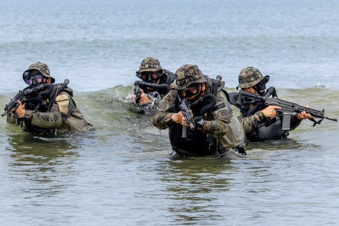 육군 특수전사령부, 해상은밀침투 훈련                                                                                                                                                                    