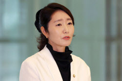 ‘갑질 없었다’던 강선우 “변기 물 샌다”…폭로된 대화 보니