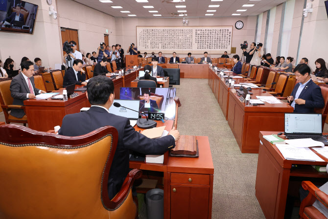 "투기자본 위협" vs "공포마케팅"…여야, 집중투표제 '입장차'