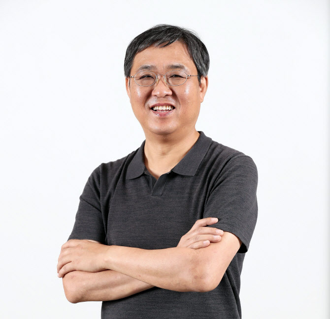 李대통령 `장고 끝` 문체부 장관에 최휘영 깜짝 발탁, 왜?