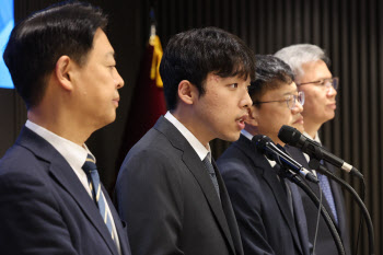 의대생 ‘전원 복귀’ 선언에…교육부 “대학·관계부처와 논의 필요”